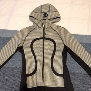 Lululemon scuba jacket